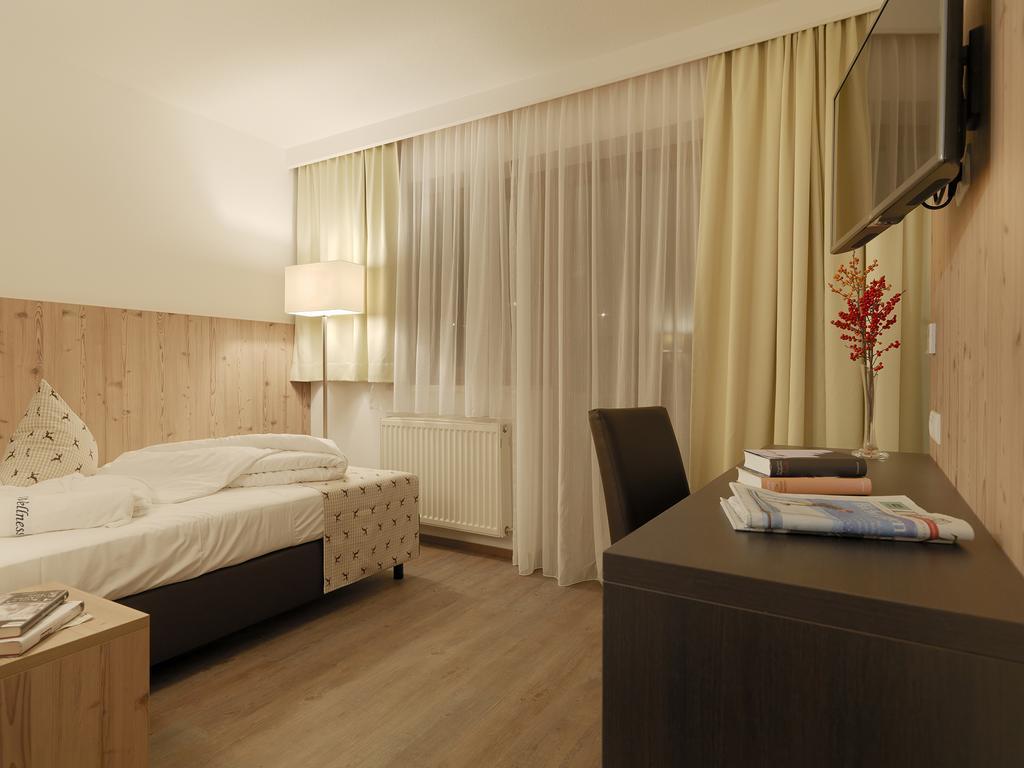 Hotel Venetblick แยร์สเซินส์ ภายนอก รูปภาพ