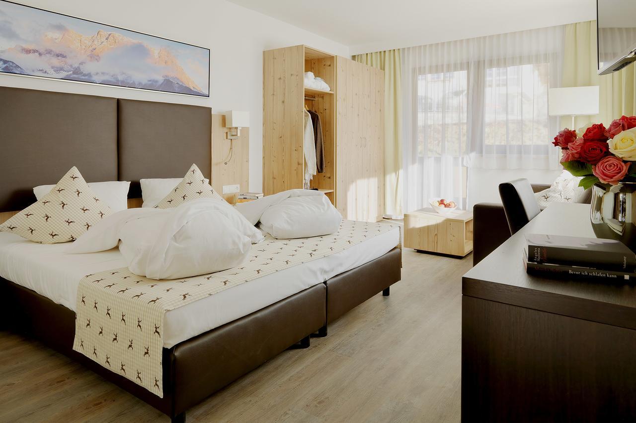 Hotel Venetblick แยร์สเซินส์ ภายนอก รูปภาพ