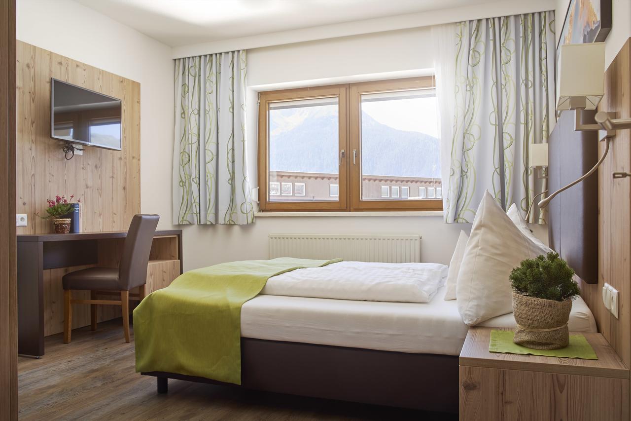 Hotel Venetblick แยร์สเซินส์ ภายนอก รูปภาพ